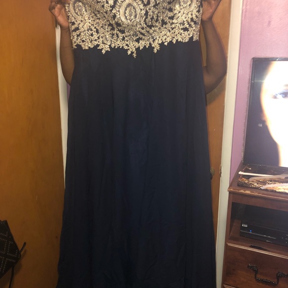 Prom Dress - Picture 4 of 6